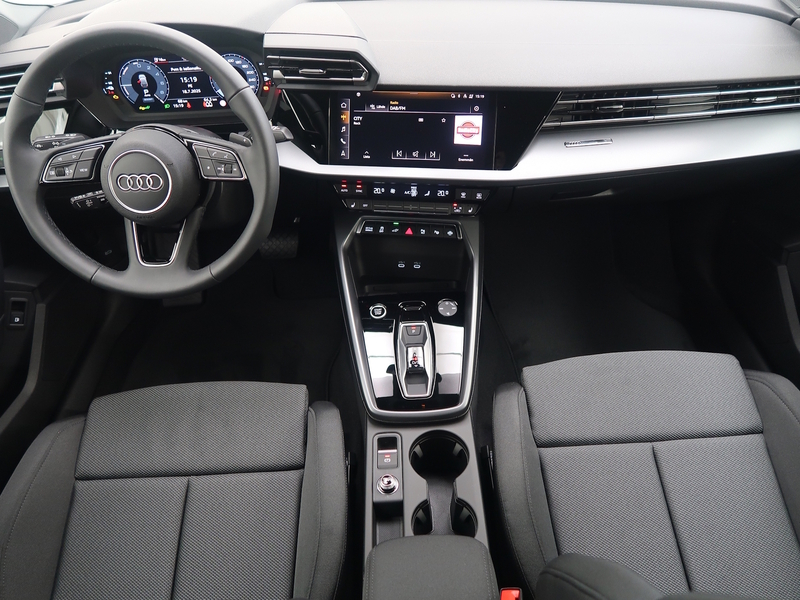Sportback 40 TFSI e heti ajoon Audi A3