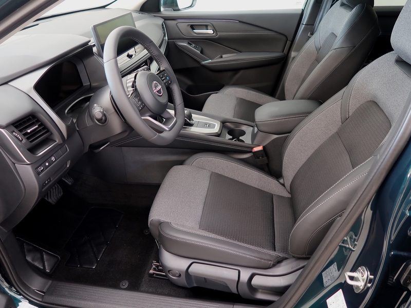 MHEV 158 Xtronic 2WD N-Connecta MY24 *KORKO 0,99% + KULUT, VARUSTEPAKETTI 399€* heti ajoon Nissan Qashqai