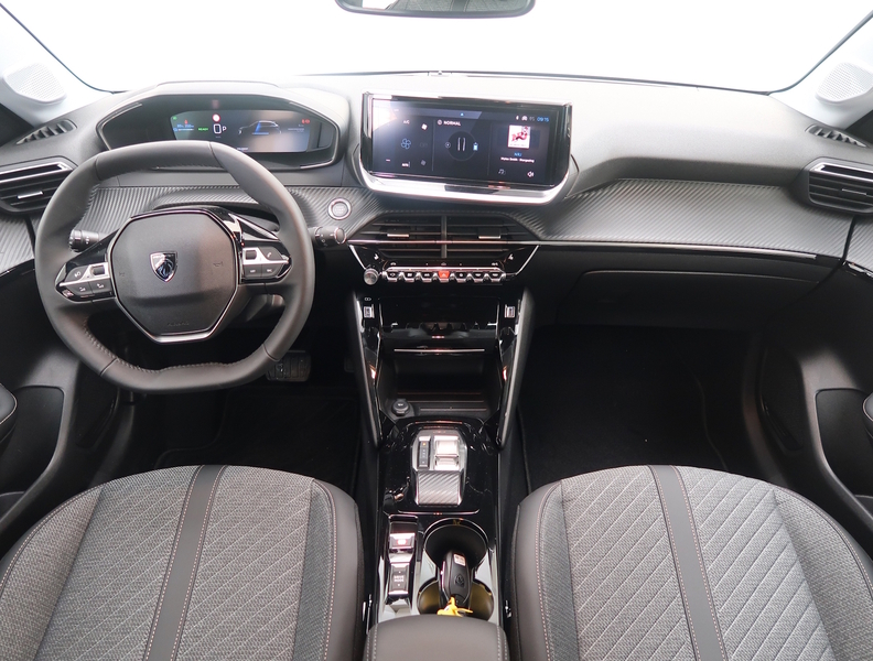 heti ajoon Peugeot e-208