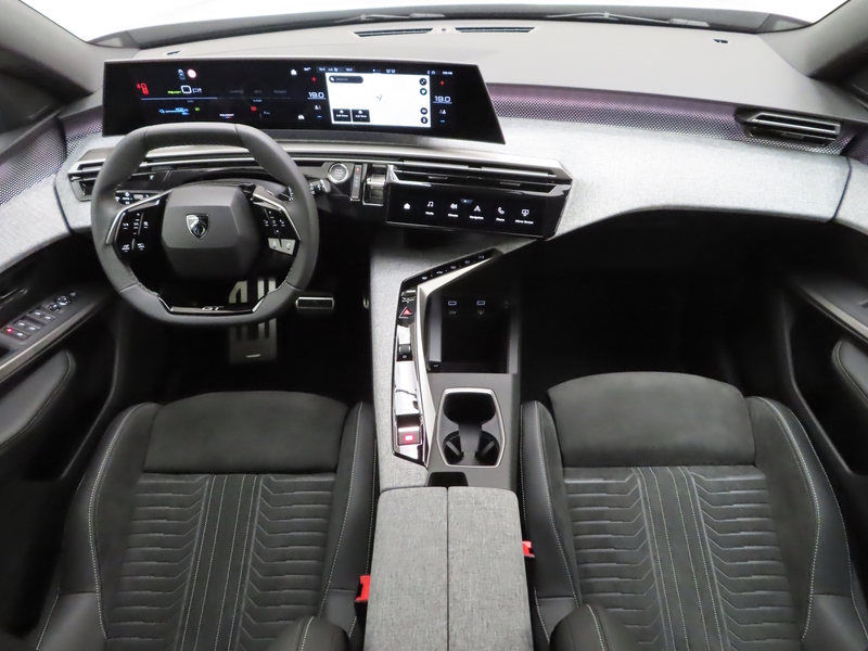 heti ajoon Peugeot E-5008