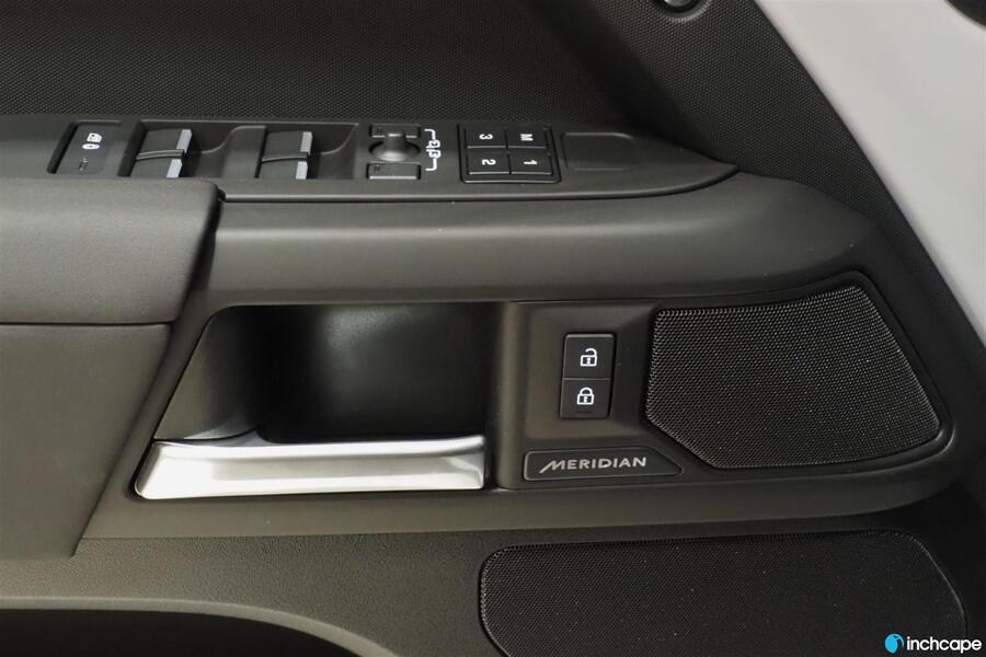 heti ajoon Land Rover Defender