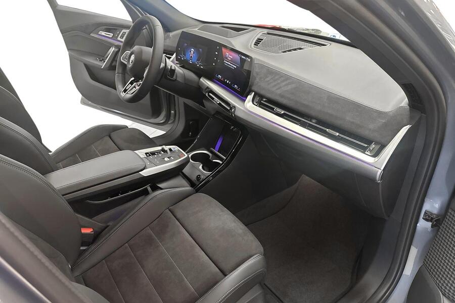U10 xDrive30 xDrive Edition Fully Charged *** Rahoituskorko 0,99 % + kulut heti ajoon BMW iX2