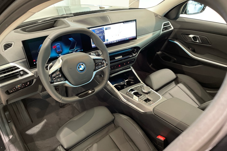 heti ajoon BMW 330