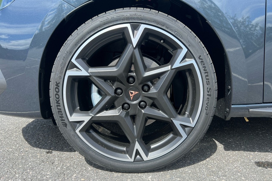 heti ajoon Cupra Leon Sportstourer