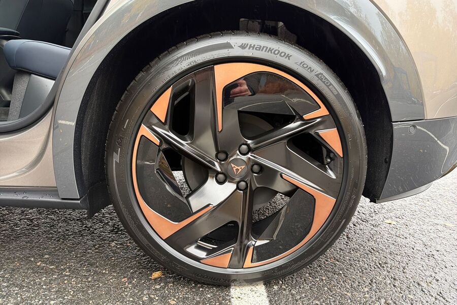 heti ajoon Cupra Tavascan