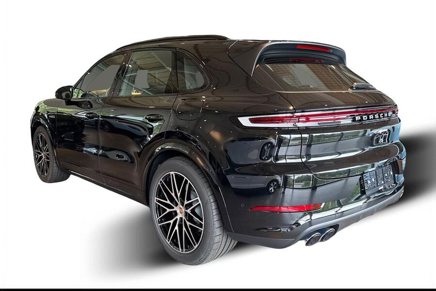 heti ajoon Porsche Cayenne