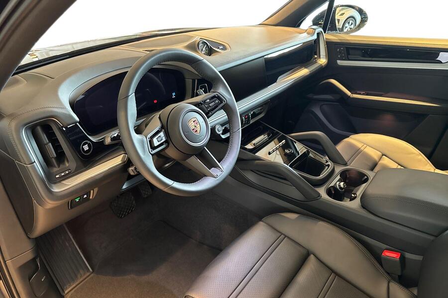 heti ajoon Porsche Cayenne