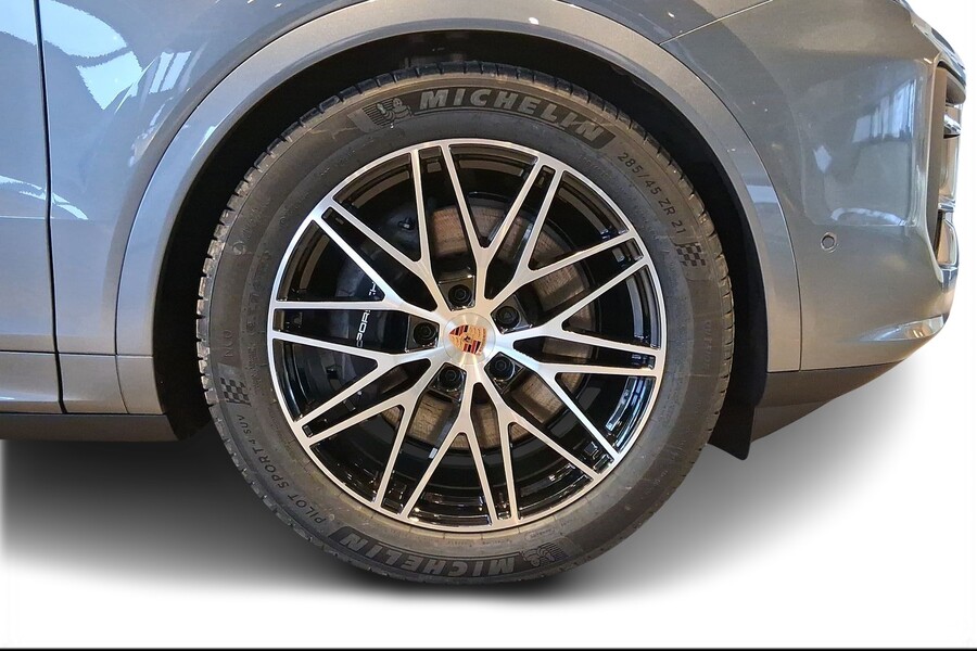 heti ajoon Porsche Cayenne