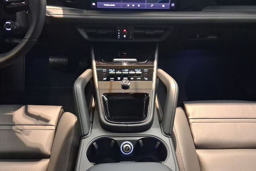 heti ajoon Porsche Cayenne