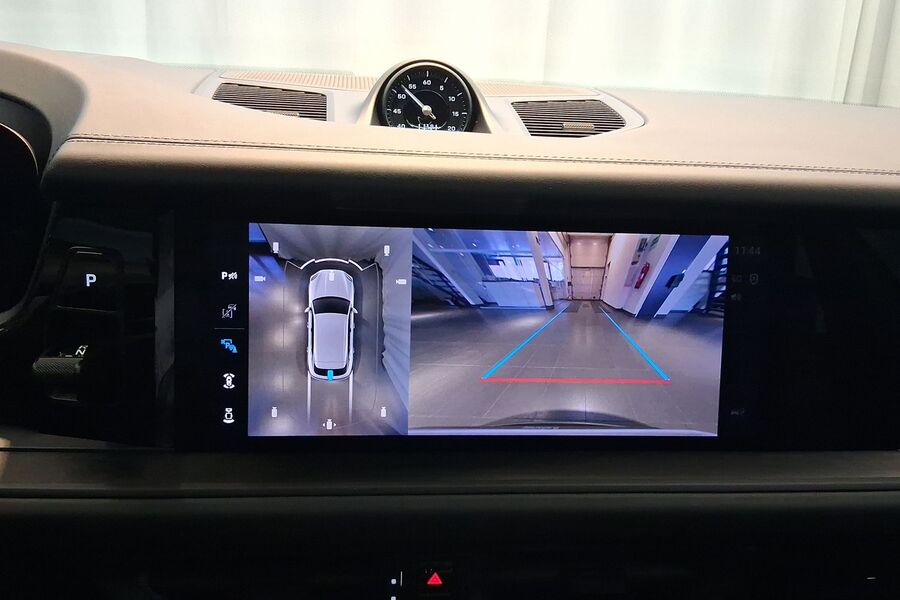 heti ajoon Porsche Cayenne