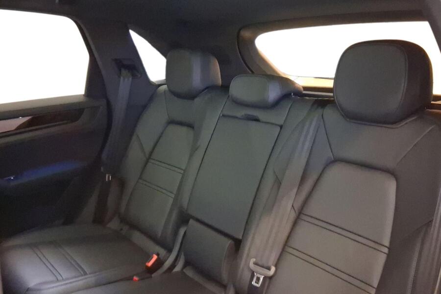 heti ajoon Porsche Cayenne