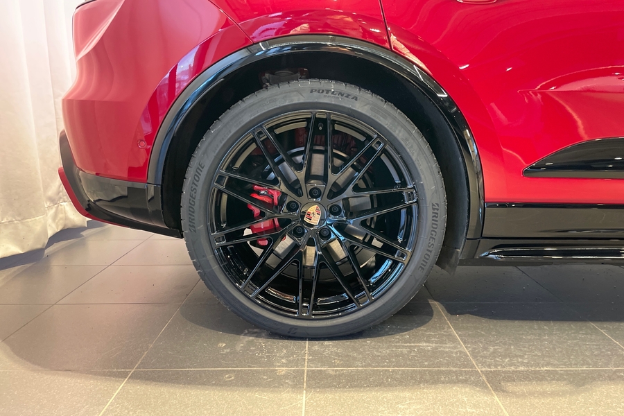 heti ajoon Porsche Macan