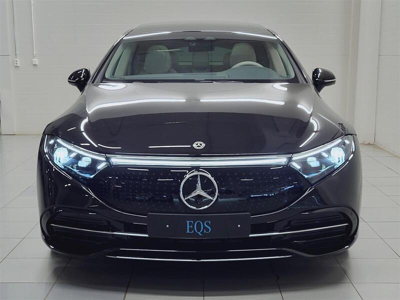 heti ajoon Mercedes-Benz EQS