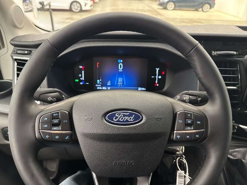 heti ajoon Ford Transit