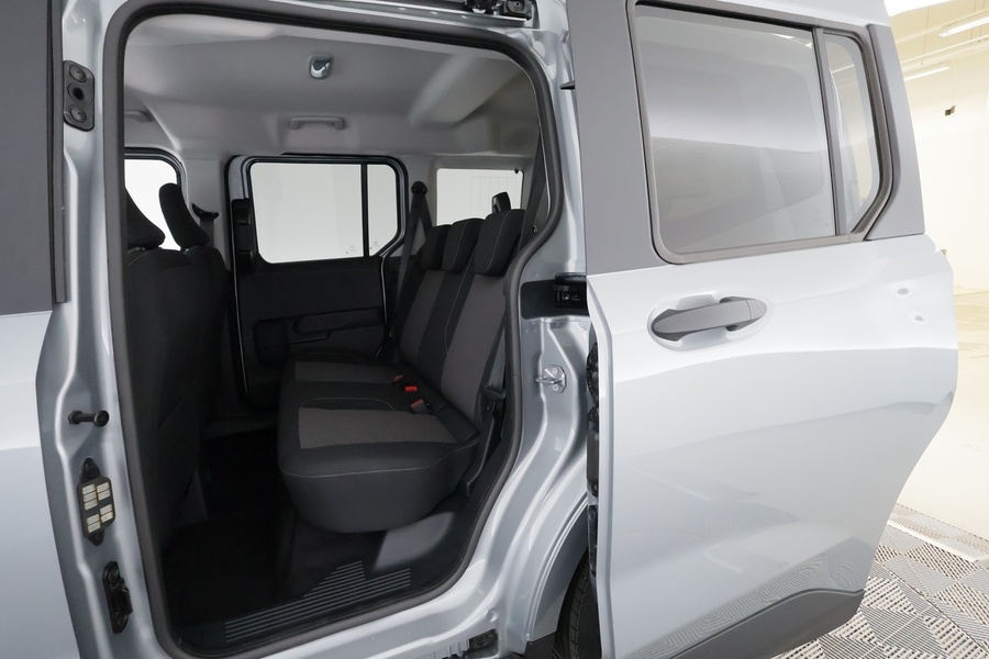 heti ajoon Ford Tourneo Courier