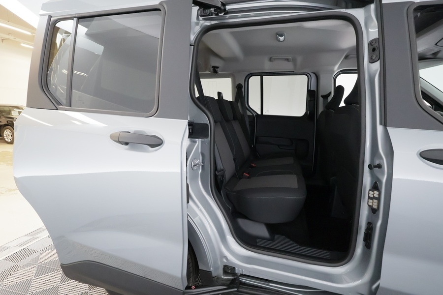 heti ajoon Ford Tourneo Courier