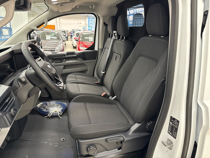 heti ajoon Ford Transit Custom