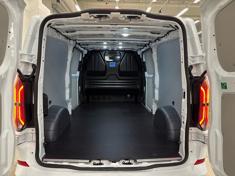 heti ajoon Ford Transit Custom