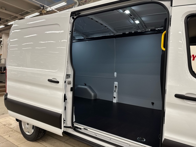 heti ajoon Ford Transit