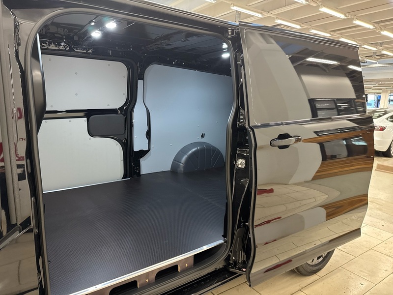 heti ajoon Ford Transit Custom