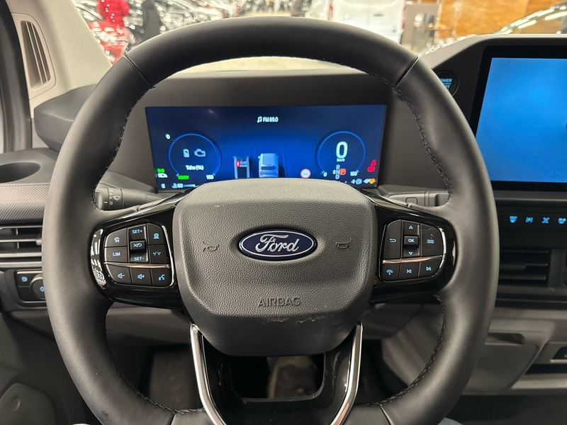 heti ajoon Ford Transit Custom