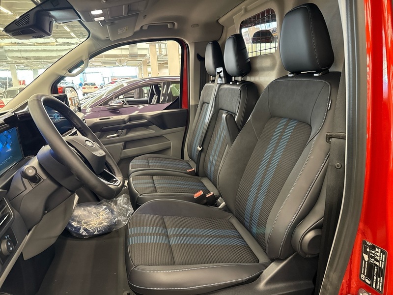 heti ajoon Ford Transit Custom