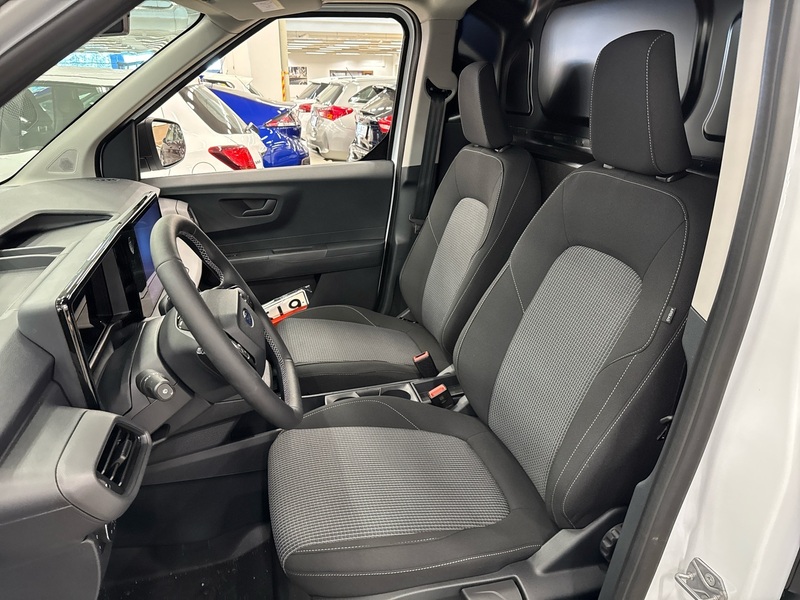 heti ajoon Ford Transit Courier