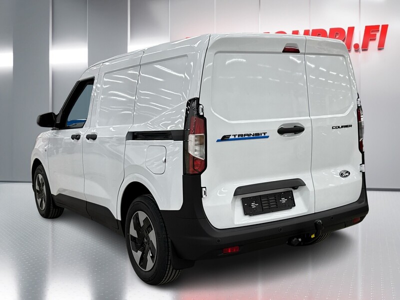 heti ajoon Ford Transit Courier