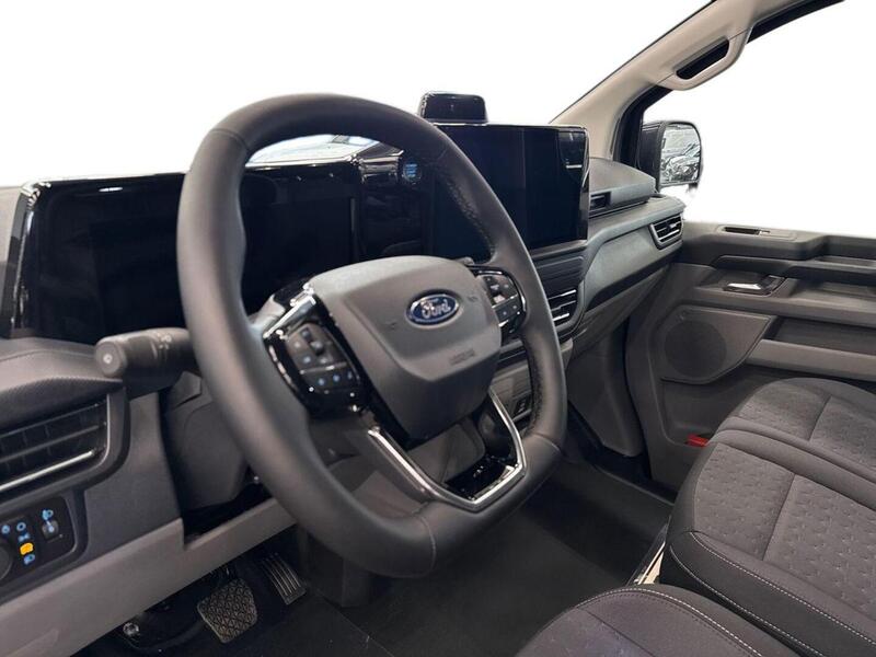 heti ajoon Ford Transit Custom