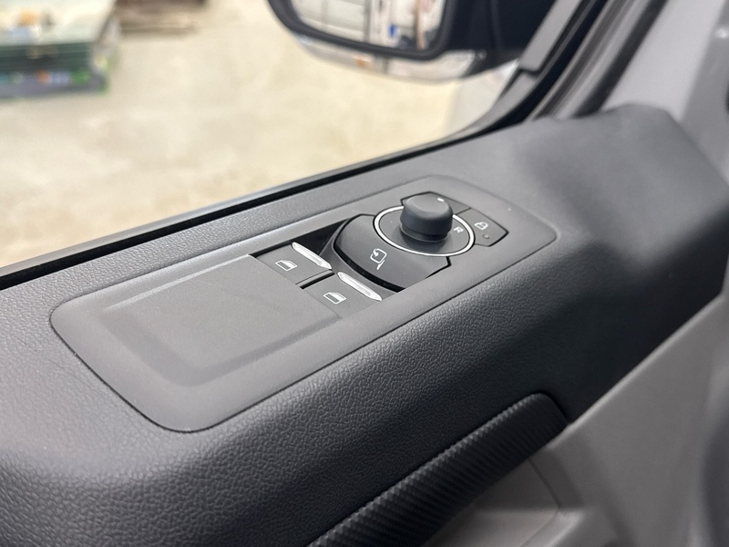 heti ajoon Ford Transit Custom