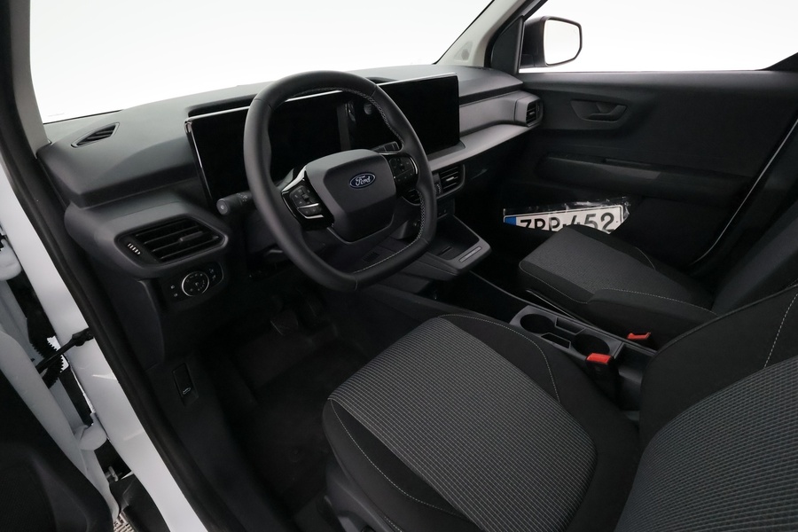 heti ajoon Ford Transit Courier