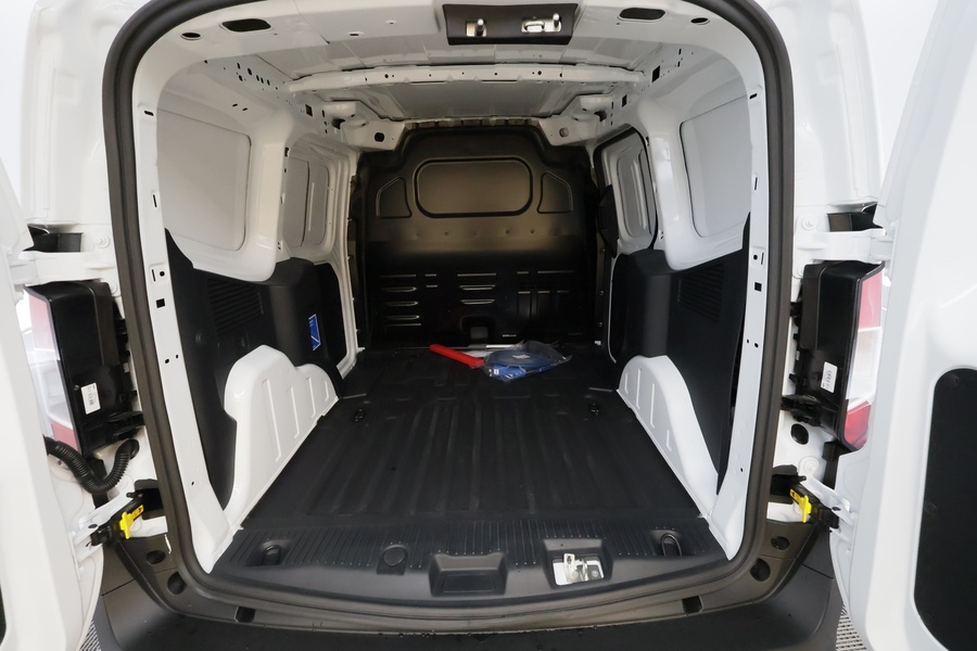 heti ajoon Ford Transit Courier