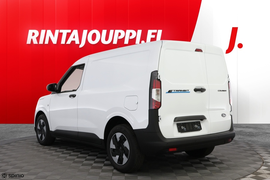 heti ajoon Ford Transit Courier