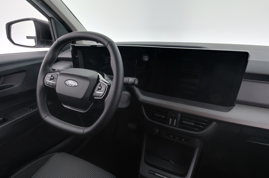 heti ajoon Ford Transit Courier