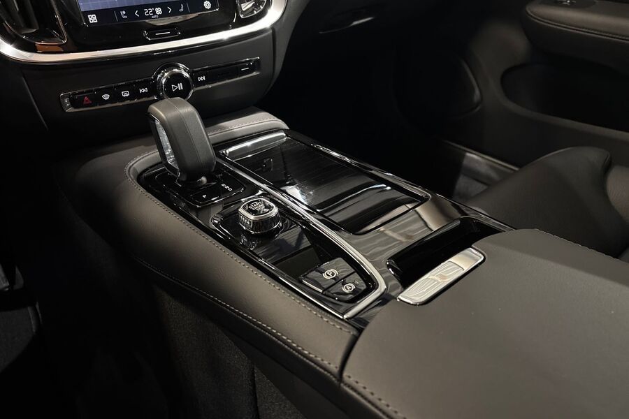 T6 AWD Long Range Limited Edition Dark aut *** *Edullinen rahoitustarjous*, Vaihtoautosta 4000 € yli heti ajoon Volvo V60
