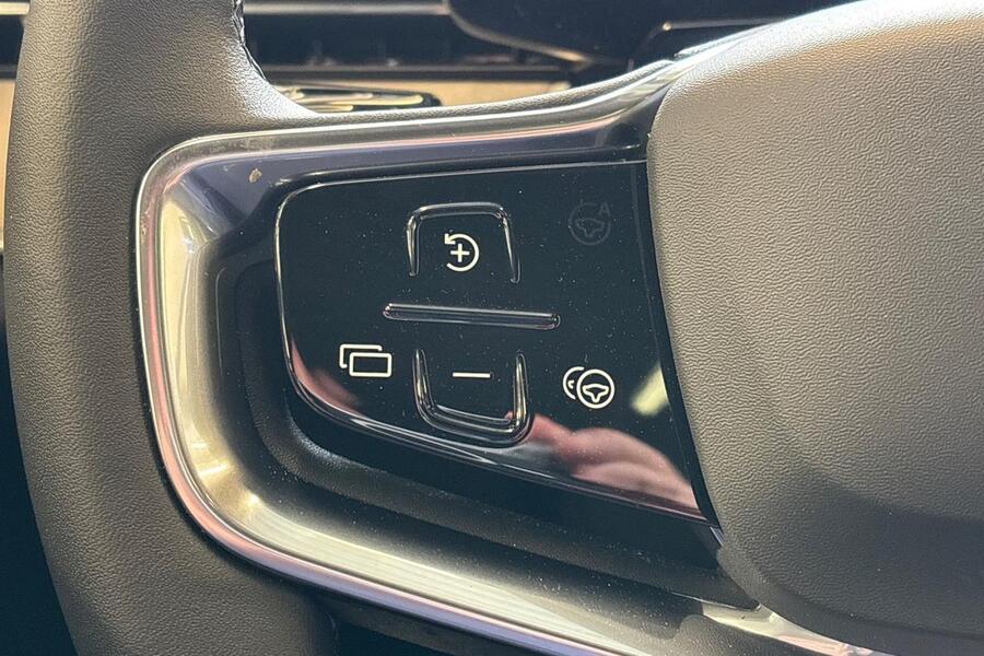 heti ajoon Volvo EX90