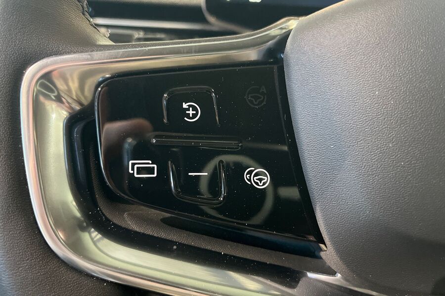 heti ajoon Volvo EX90