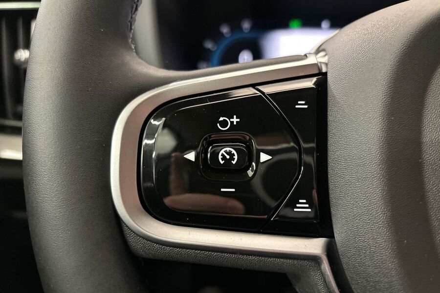 T8 AWD Long Range High Performance Limited Edition Bright aut **360-kamera*Harman/Kardon** *** *Edul heti ajoon Volvo V60