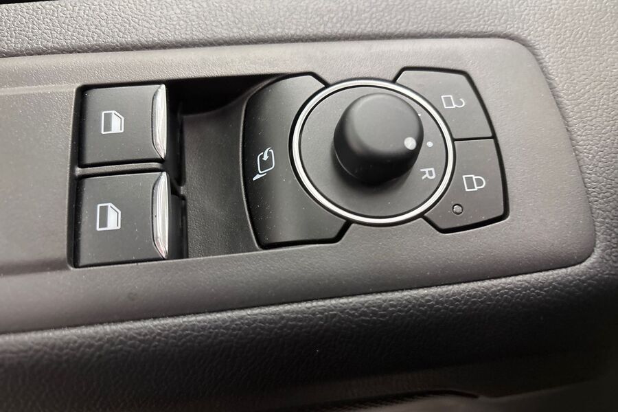 heti ajoon Ford Transit Custom