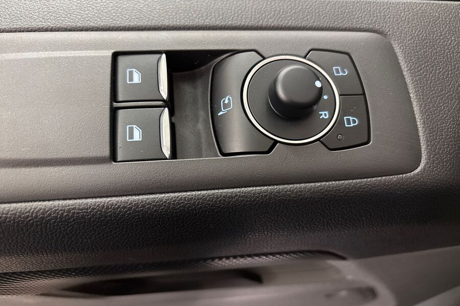 heti ajoon Ford Transit Custom