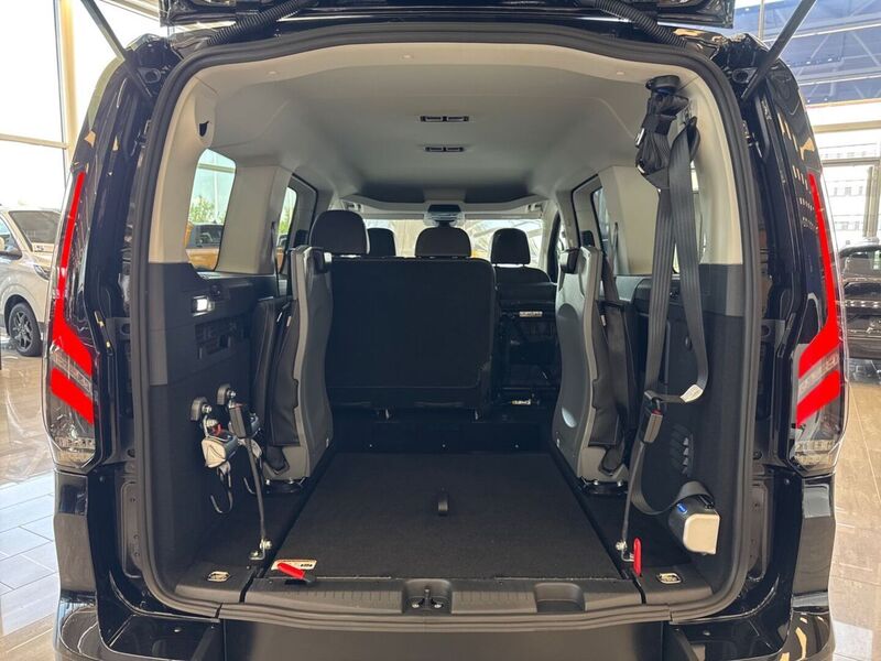 heti ajoon Ford Grand Tourneo Connect