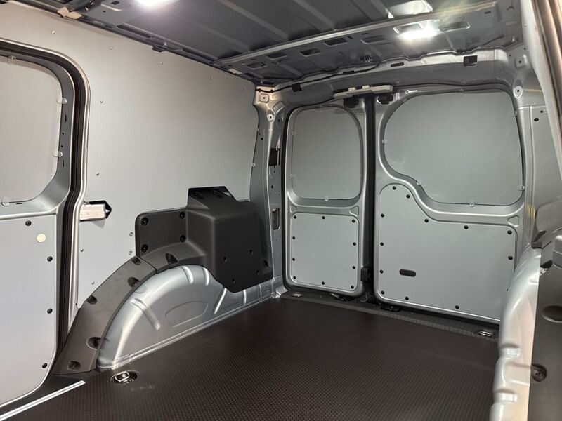 heti ajoon Ford Transit Connect