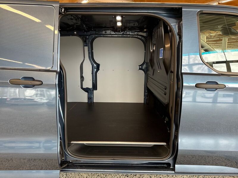 heti ajoon Ford Transit Custom