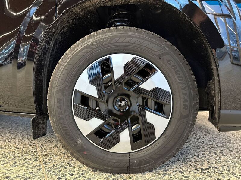 heti ajoon Ford Transit Custom