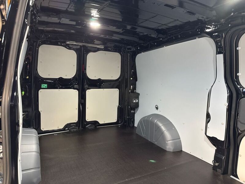 heti ajoon Ford Transit Custom