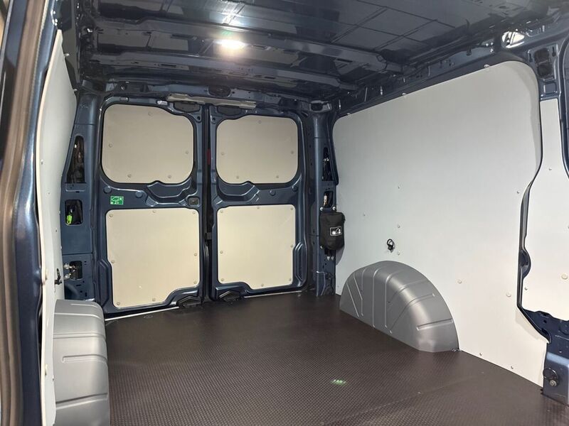 heti ajoon Ford Transit Custom