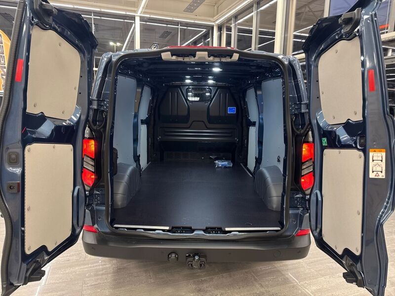 heti ajoon Ford Transit Custom