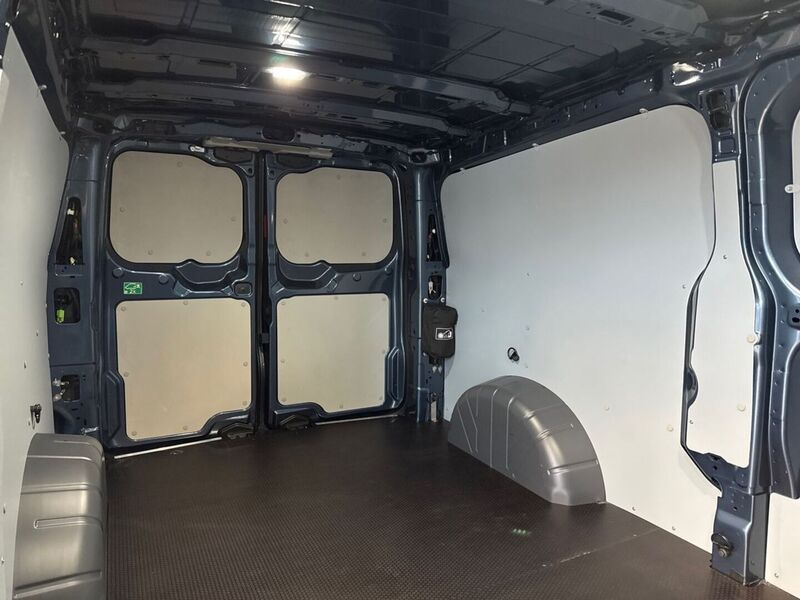 heti ajoon Ford Transit Custom