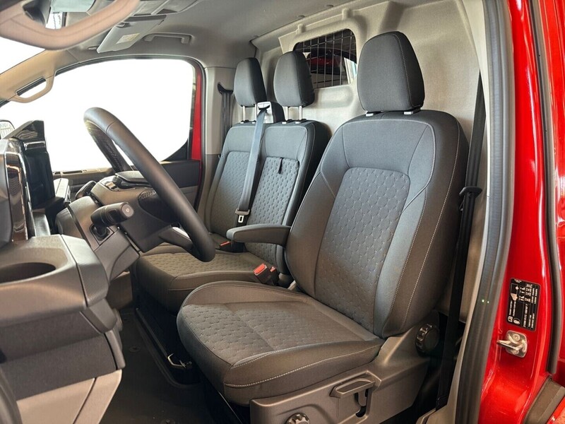 heti ajoon Ford Transit Custom