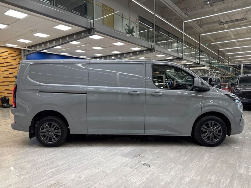 heti ajoon Ford Transit Custom